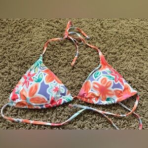 Floral Sliding Tri Bikini Top Karge Removable pads. Coral purple ties